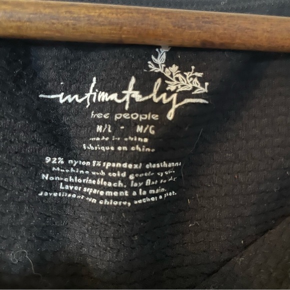 Free People Top with Sleeve Cutout Detail M/L - Picture 4 of 5